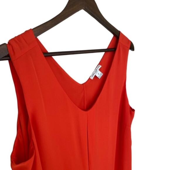 3/$21 Dalia Collection Orange V-Neck Flowy Sleeveless Blouse  - 1X - Picture 2 of 4